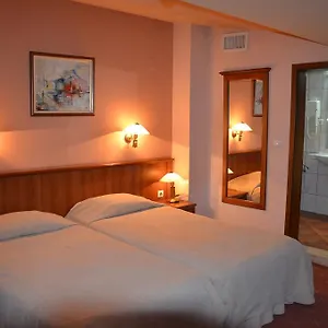 3* Hotel Seven Hills